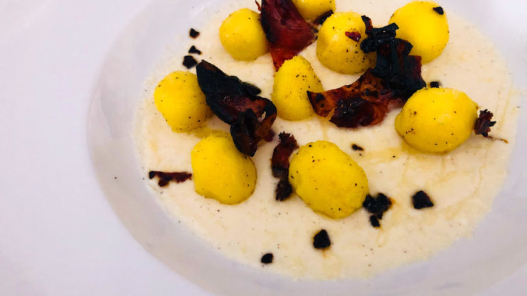 Gnocchi di semolino alla romana con speck affumicato e crema di  stracciatella - La Cucina di Cla